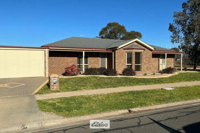 1 Madison Cl Mildura VIC 3500 Australia