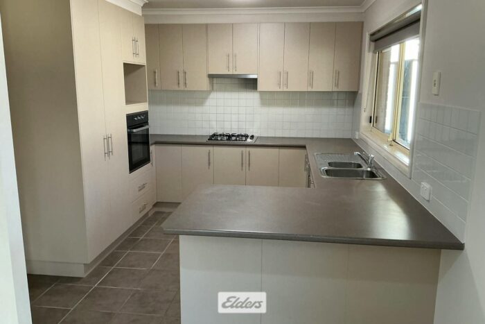1 Madison Cl Mildura VIC 3500 Australia