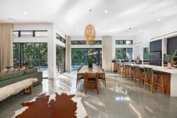 15 Mary Bale Dr Tallebudgera QLD 4228 Australia