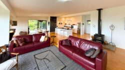 53 Nyhane Drive Ligar Bay Takaka Tasman Nelson / Tasman 7183 New Zealand