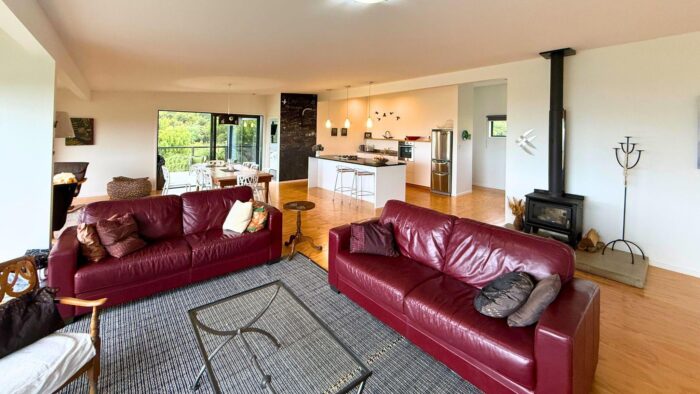 53 Nyhane Drive Ligar Bay Takaka Tasman Nelson / Tasman 7183 New Zealand