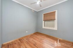6 Oak St Loxton SA 5333 Australia