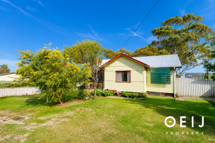 68 Lynch St Corrigin WA 6375 Australia