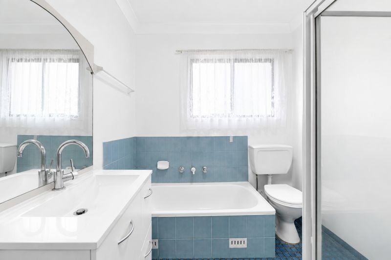 2/11 Rookwood Rd Yagoona NSW 2199 Australia