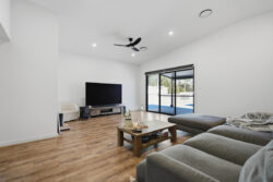 34 Seaham St Holmesville NSW 2286 Australia