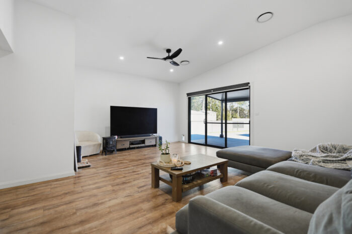 34 Seaham St Holmesville NSW 2286 Australia