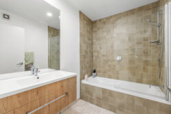 8B Wye Place Fernhill Queenstown-Lakes Otago 9300 New Zealand