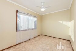Unit 4/14 Sturt St Barmera SA 5345 Australia