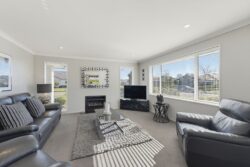 25 Parklea Avenue Halswell Christchurch City Canterbury 8025 New Zealand