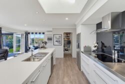 25 Parklea Avenue Halswell Christchurch City Canterbury 8025 New Zealand