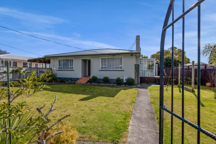 40 Queens Road Glen Avon New Plymouth Taranaki 4312 New Zealand