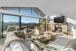 71 West Meadows Drive Wānaka Queenstown-Lakes Otago 9305 New Zealand