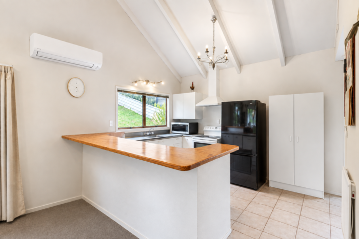 86A Mountbatten Avenue Hillcrest North Shore City Auckland 0627 New Zealand