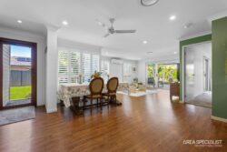 31 Pelican Parade Jacobs Well QLD 4208 Australia