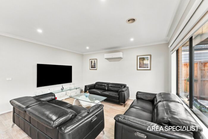 13 Treviso St Fraser Rise VIC 3335 Australia
