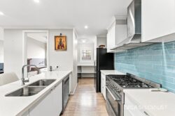 13 Treviso St Fraser Rise VIC 3335 Australia