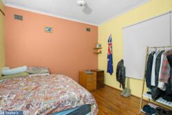 34 Burcombe St Elizabeth Vale SA 5112 Australia