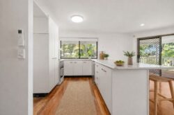 13 Clifford Cres Banora Point NSW 2486 Australia