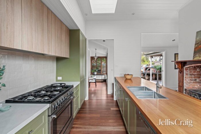 142 Donald St Brunswick VIC 3056 Australia