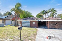 52B Templeton Cres Girrawheen WA 6064 Australia