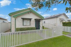 4 Gavey St Mayfield NSW 2304 Australia
