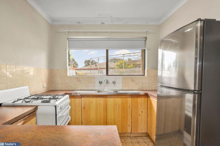 2/12 (14) Hahn Court Parafield Gardens SA 5107 Australia