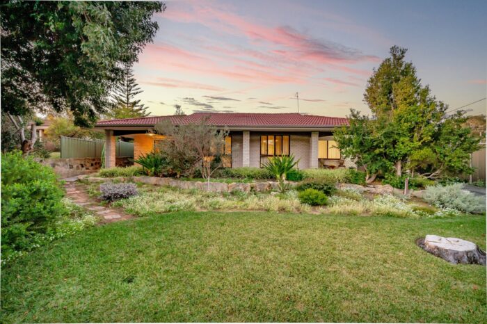 32 Hestia Pl San Remo WA 6210 Australia
