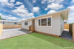 2/58 Hinekura Avenue Taupo Taupo Waikato 3330 New Zealand