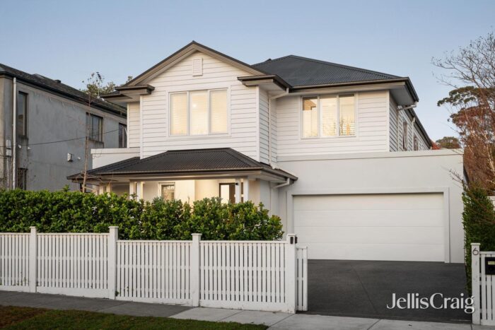 6 Hudson St Hampton VIC 3188 Australia