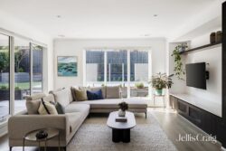 6 Hudson St Hampton VIC 3188 Australia