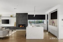 6 Hudson St Hampton VIC 3188 Australia