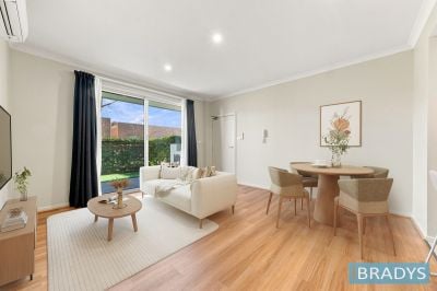Unit 12/101 Kinloch Cct Bruce ACT 2617 Australia
