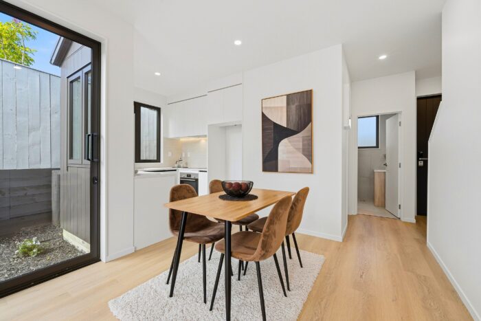 7/137 Moore Street Hillcrest North Shore City Auckland 0627 New Zealand
