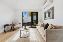 7/137 Moore Street Hillcrest North Shore City Auckland 0627 New Zealand
