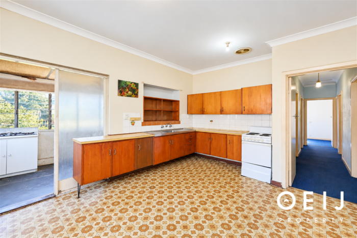 81 Catherine St Morley WA 6062 Australia