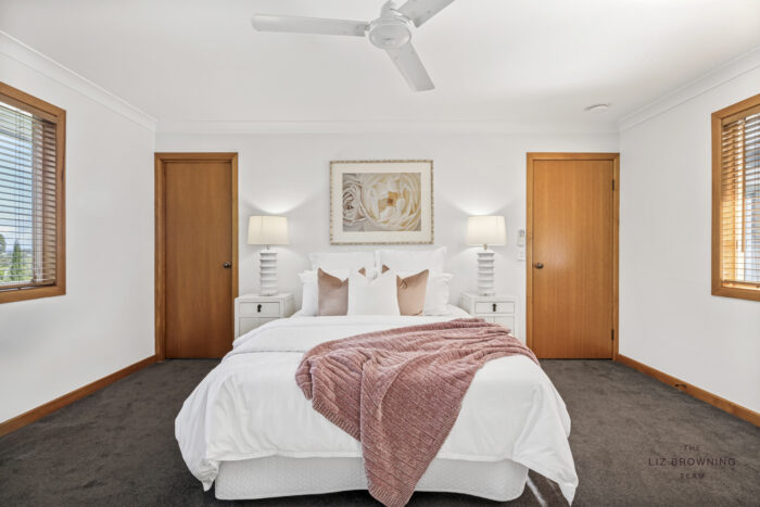 24 Ringway Pl Chapel Hill QLD 4069 Australia