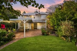 62 Iona Terrace Taringa QLD 4068 Australia