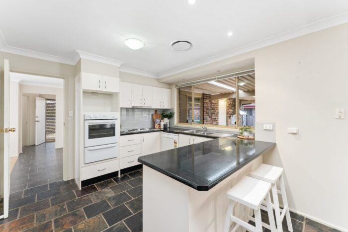 3 Stacey Cl Kariong NSW 2250 Australia