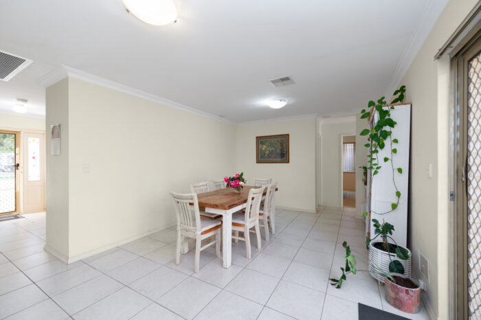 90A Planet St Carlisle WA 6101 Australia