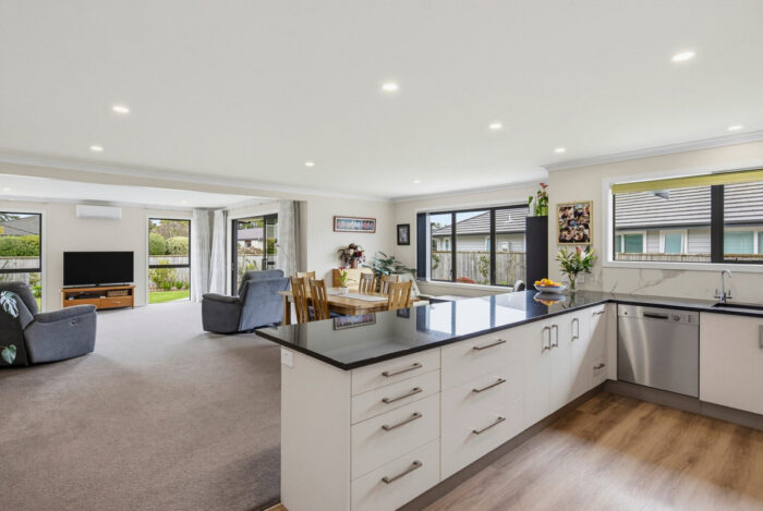 35 Waipunahau Road Waikanae Kapiti Coast Wellington 5036 New Zealand
