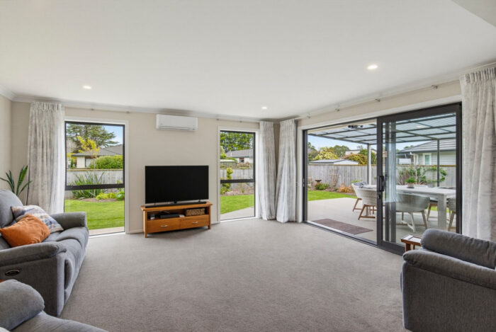 35 Waipunahau Road Waikanae Kapiti Coast Wellington 5036 New Zealand