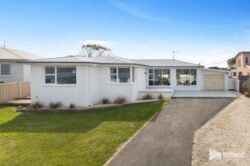 7 Susan St Turners Beach TAS 7315 Australia