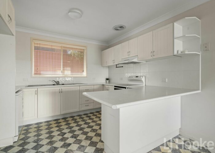 196 Suttor St Windradyne NSW 2795 Australia