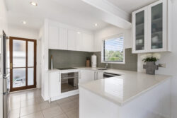 4/4 Webber Street Westmere Auckland City Auckland 1022 New Zealand
