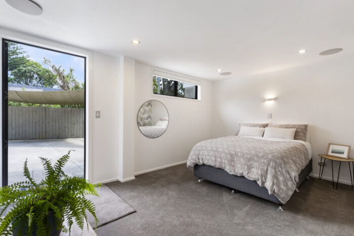 4/4 Webber Street Westmere Auckland City Auckland 1022 New Zealand