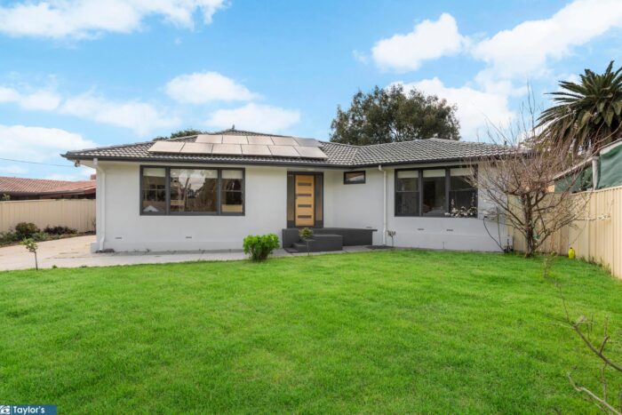 17 Wyndham Cres Surrey Downs SA 5126 Australia