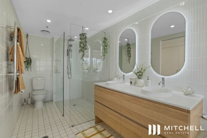 1035/1 Lennie Avenue Main Beach QLD 4217, Australia