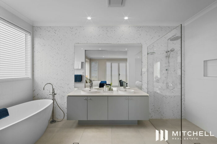 8980 The Point Circuit Sanctuary Cove QLD 4212, Australia