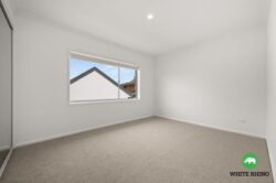 2/4 Adams St Queanbeyan West NSW 2620, Australia