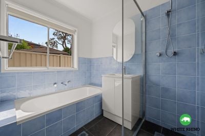 2/4 Adams St Queanbeyan West NSW 2620, Australia